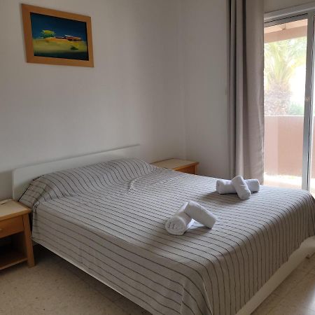 Ariadne Apartments Paphos ภายนอก รูปภาพ
