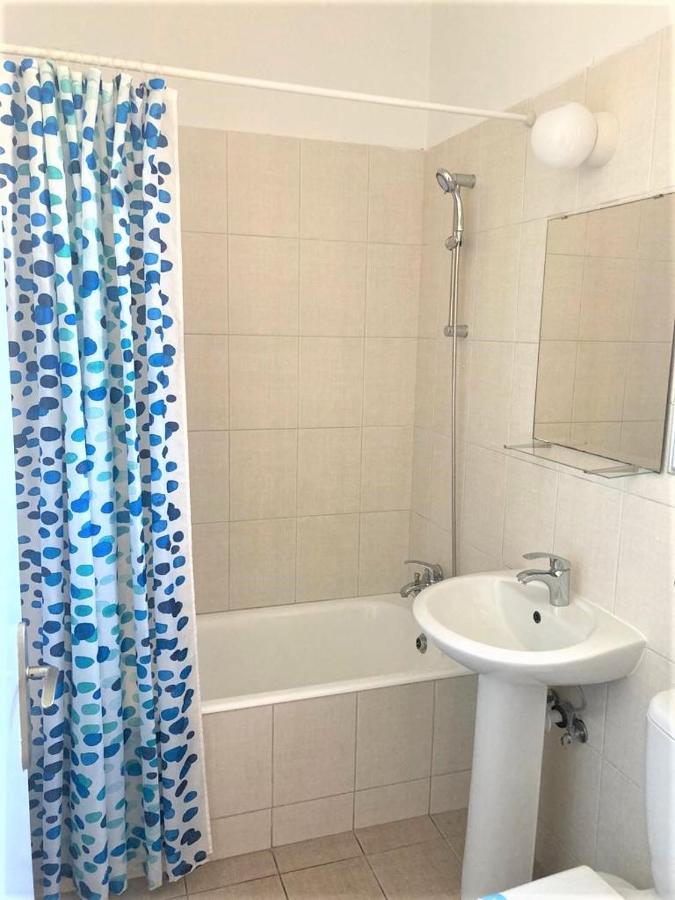 Ariadne Apartments Paphos ภายนอก รูปภาพ
