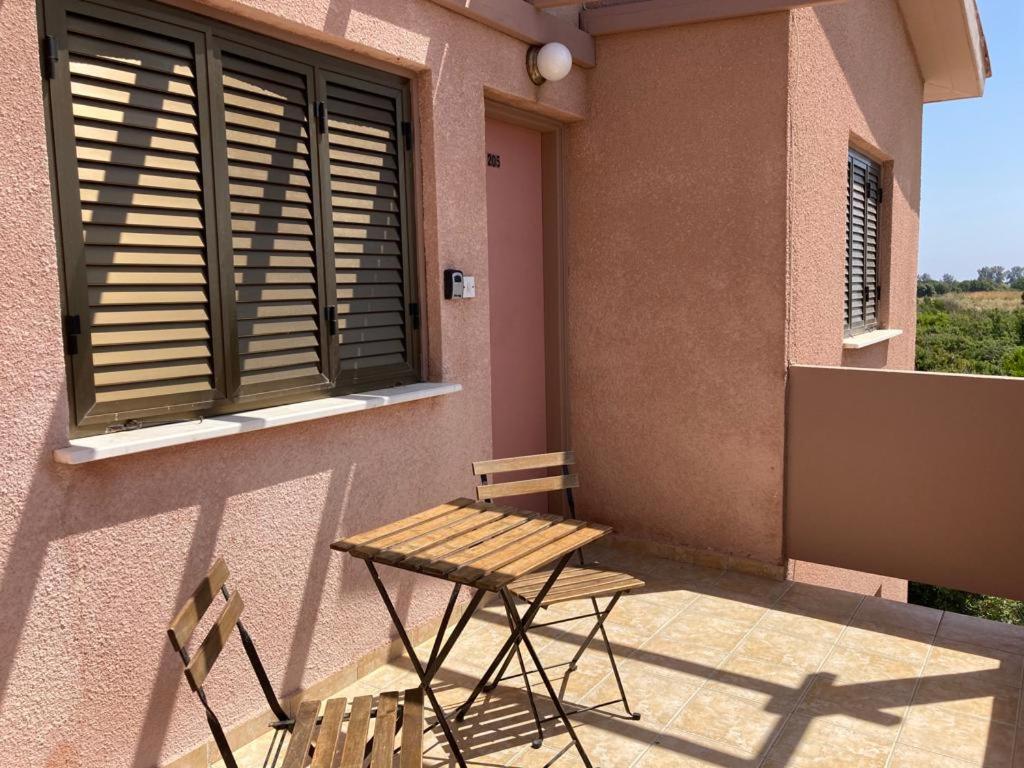 Ariadne Apartments Paphos ภายนอก รูปภาพ