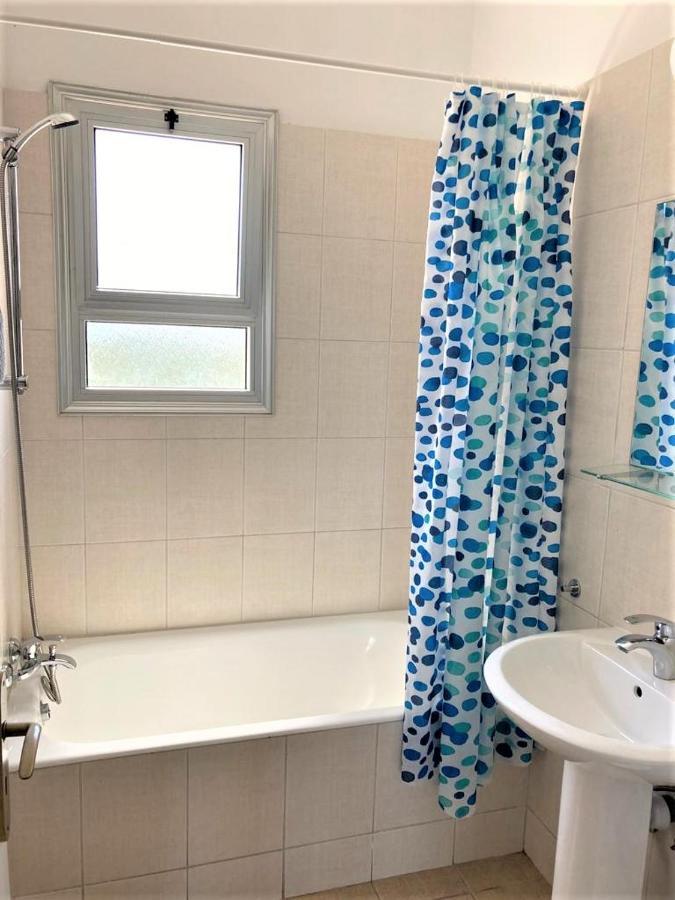 Ariadne Apartments Paphos ภายนอก รูปภาพ
