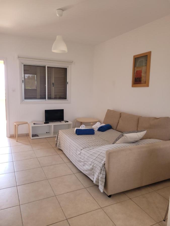 Ariadne Apartments Paphos ภายนอก รูปภาพ