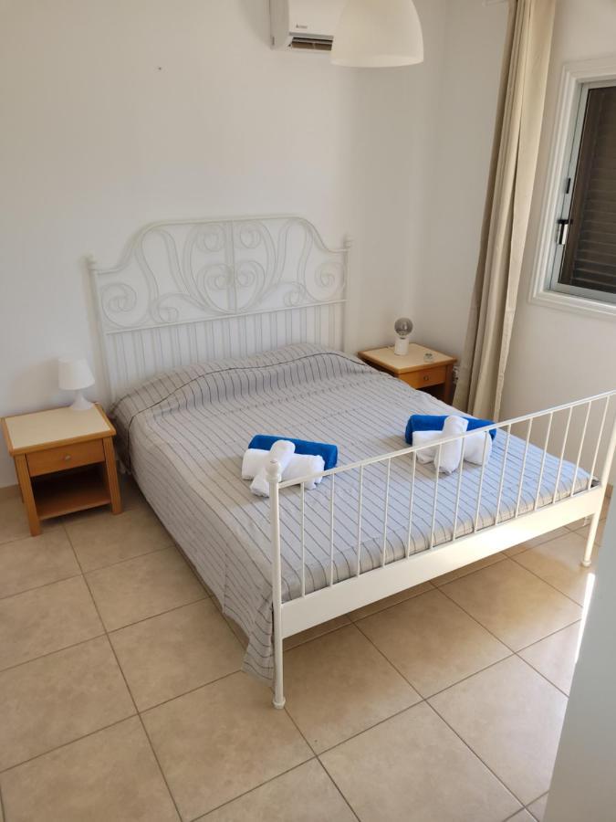 Ariadne Apartments Paphos ภายนอก รูปภาพ